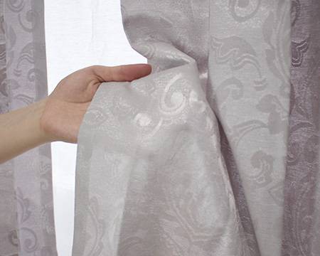ジャガード織の厚地（ドレープ）カーテン